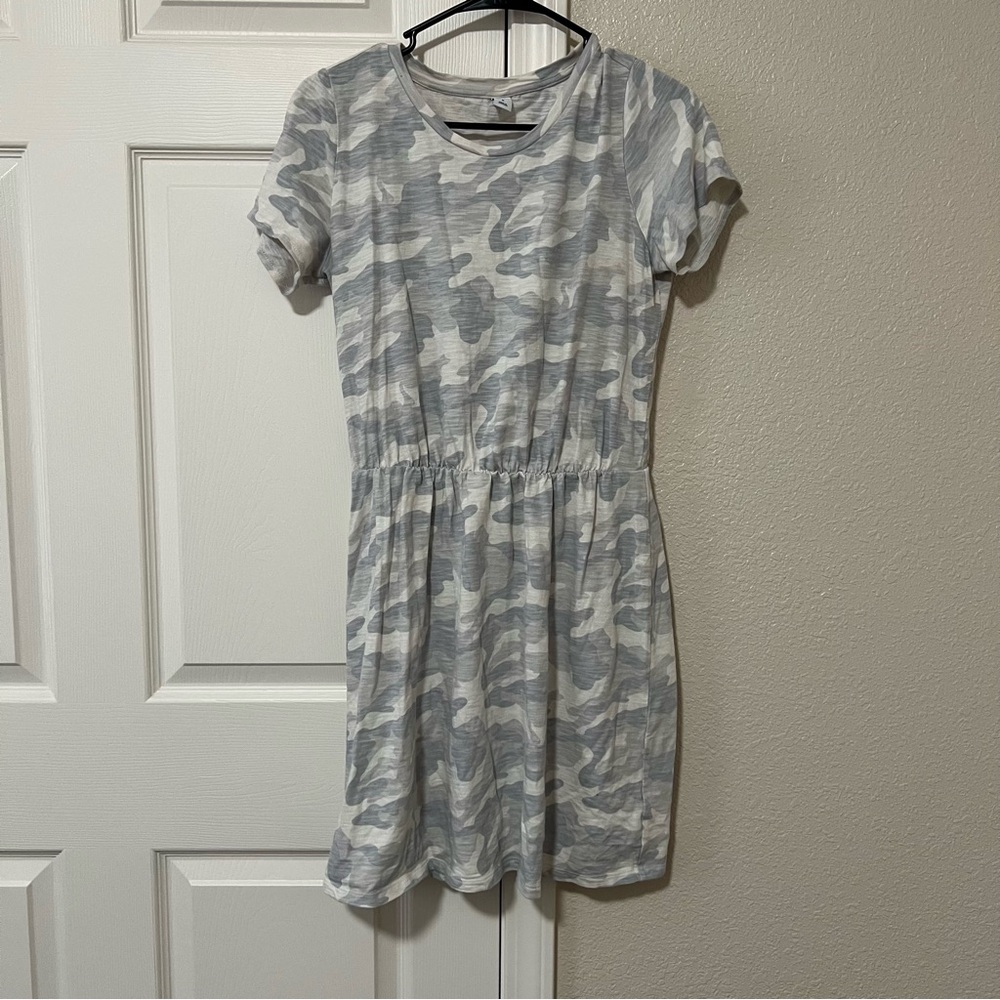 Women’s Old Navy Camouflage Dress - medium